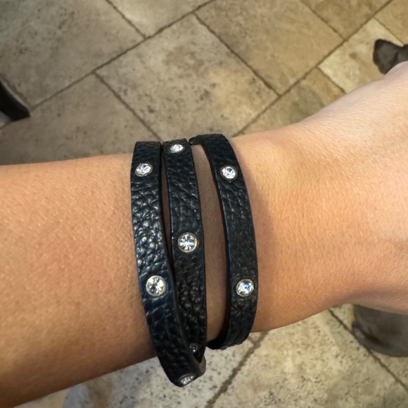 Crustal studded Multi-wrap Bracelet - Picture 3 of 4